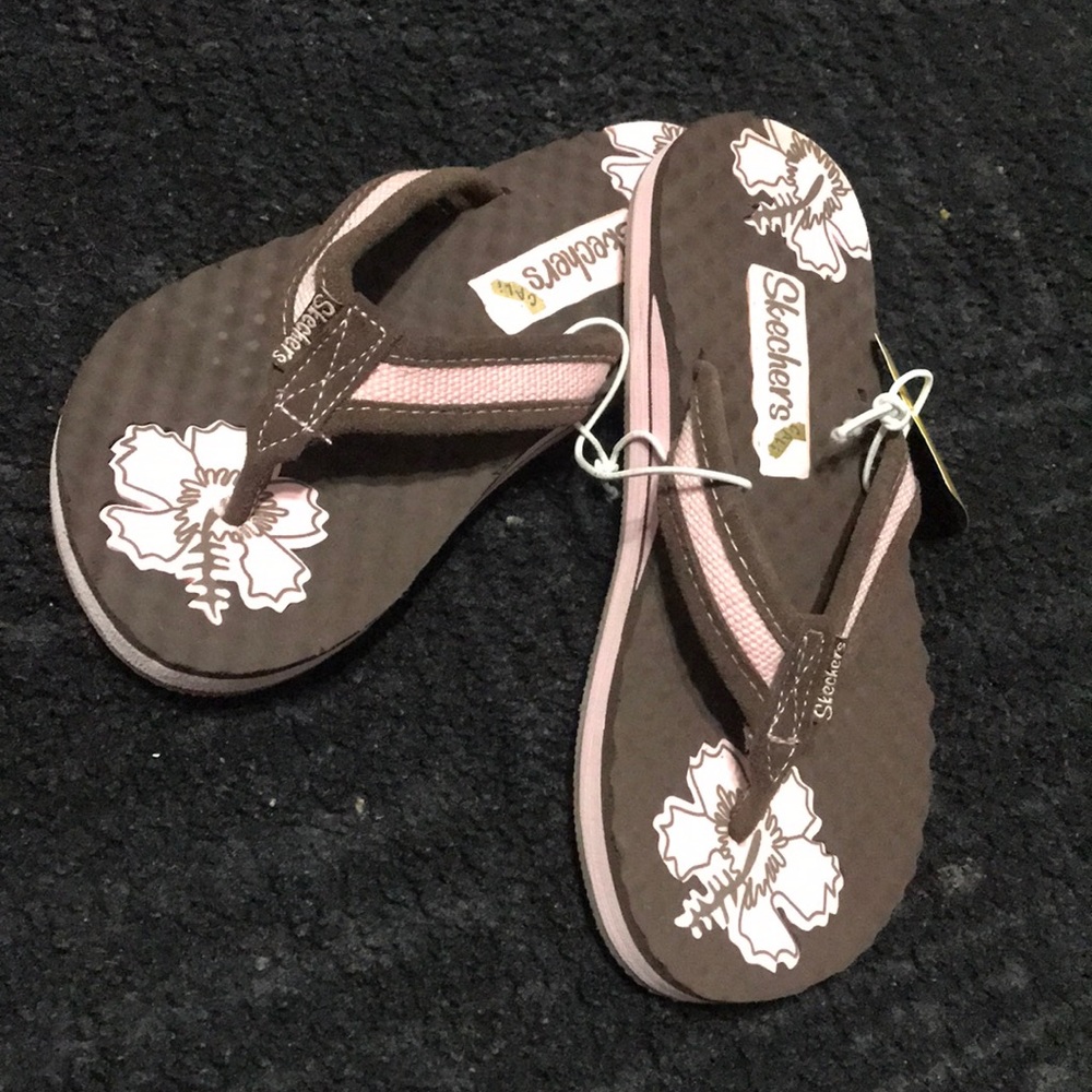 NWT Skechers Cali Sandals